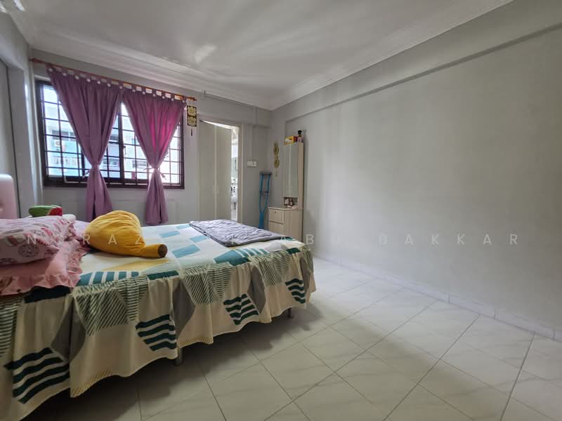 269 Yishun Street 22, 269 Yishun Street 22, 3 Bedrooms, 904 sqft, HDB Flat For Sale, by Norazliah Abu Bakkar, 500228619 - Bedroom - PropertyGuru.com.sg