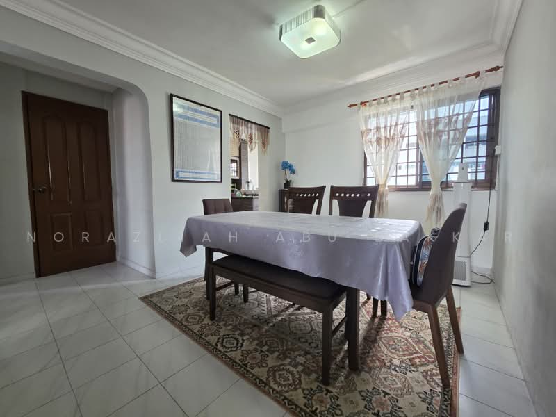 269 Yishun Street 22, 269 Yishun Street 22, 3 Bedrooms, 904 sqft, HDB Flat For Sale, by Norazliah Abu Bakkar, 500228619 - Dining Room - PropertyGuru.com.sg