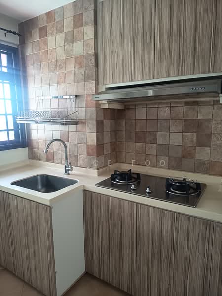 12 Holland Avenue, 12 Holland Avenue, 2 Bedrooms, 700 sqft, HDB Flat For Rent, by Grace Foo, 500228620 - Kitchen - PropertyGuru.com.sg