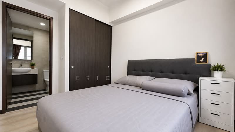 Parc Riviera, 103 West Coast Vale, 2 Bedrooms, 710 sqft, Condominium For Sale, by Eric Yeo, 500228621 - Bedroom - PropertyGuru.com.sg