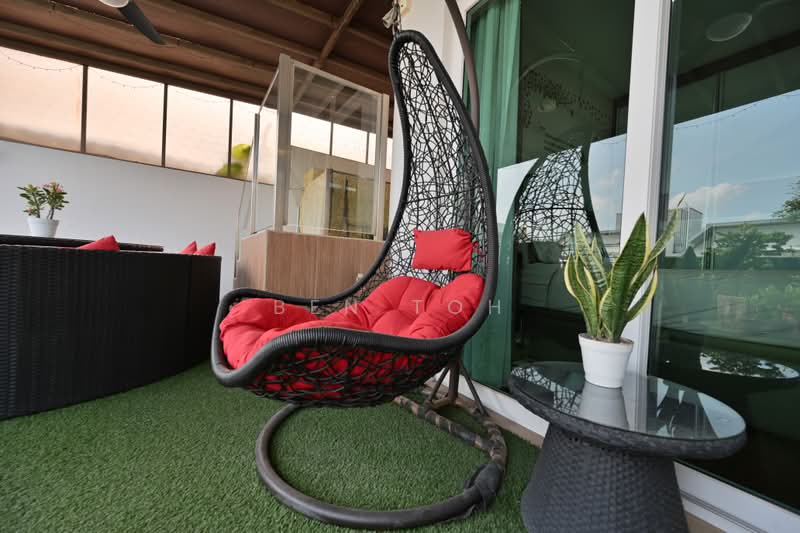 Parc Rosewood, 71 Rosewood Drive, 5 Bedrooms, 2,314 sqft, Condominium For Sale, by Ben Toh, 500228637 - Balcony - PropertyGuru.com.sg