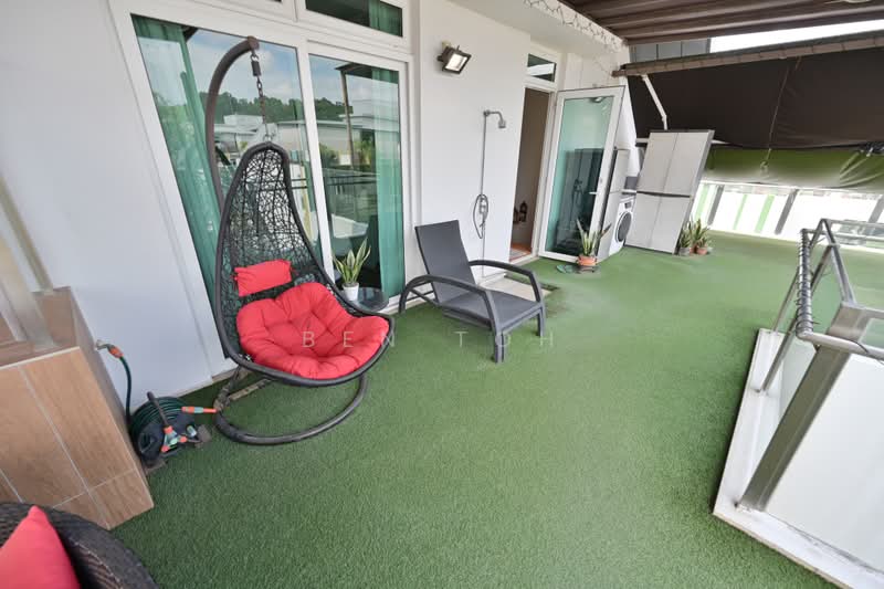Parc Rosewood, 71 Rosewood Drive, 5 Bedrooms, 2,314 sqft, Condominium For Sale, by Ben Toh, 500228637 - Balcony - PropertyGuru.com.sg