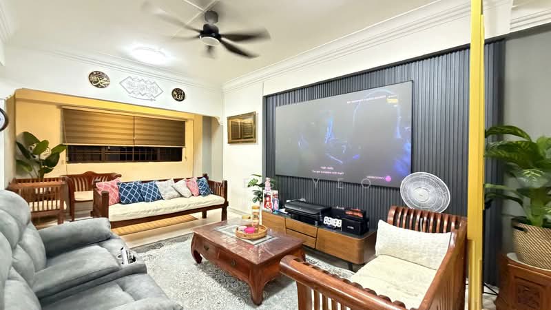 323 Sembawang Close, 323 Sembawang Close, 3 Bedrooms, 1,324 sqft, HDB Flat For Sale, by James Yeo, 500228644 - Living Room - PropertyGuru.com.sg