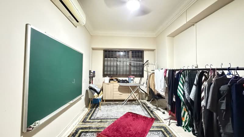 323 Sembawang Close, 323 Sembawang Close, 3 Bedrooms, 1,324 sqft, HDB Flat For Sale, by James Yeo, 500228644 - Interior - PropertyGuru.com.sg