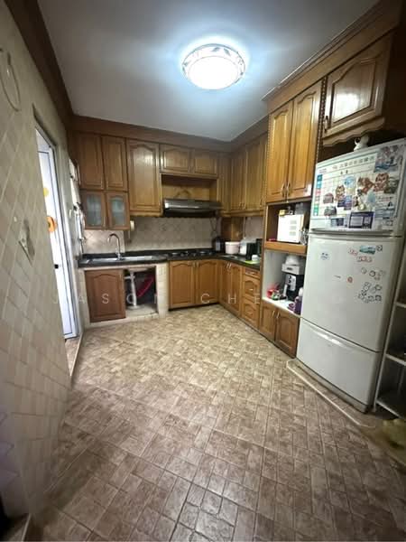 370 Woodlands Avenue 1, 370 Woodlands Avenue 1, 4 Bedrooms, 1,323 sqft, HDB Flat For Sale, by Jason Cheong, 500228648 - Kitchen - PropertyGuru.com.sg