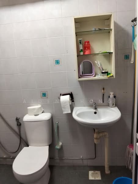 485A Choa Chu Kang Avenue 5, 485A Choa Chu Kang Avenue 5, Room Rental, 100 sqft, HDB Flat For Rent, by Aiden Chong, 500228661 - Bathroom - PropertyGuru.com.sg