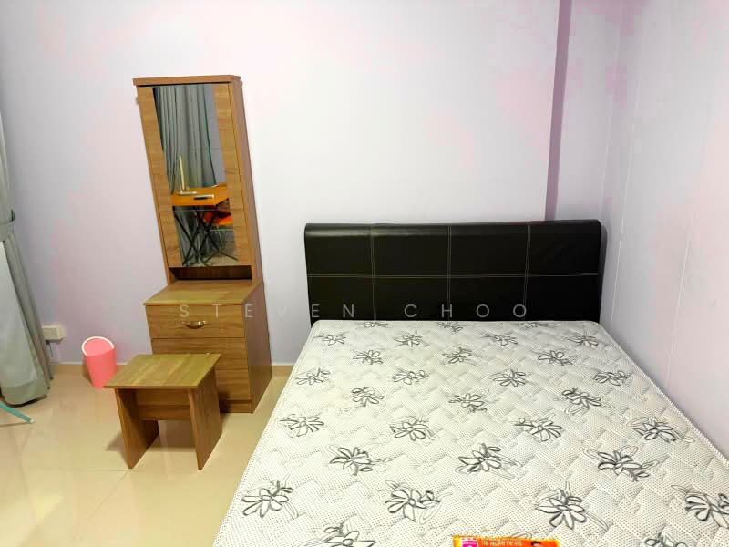713 Tampines Street 71, 713 Tampines Street 71, Room Rental, 120 sqft, HDB Flat For Rent, by Steven Choo, 500228665 - Bedroom - PropertyGuru.com.sg