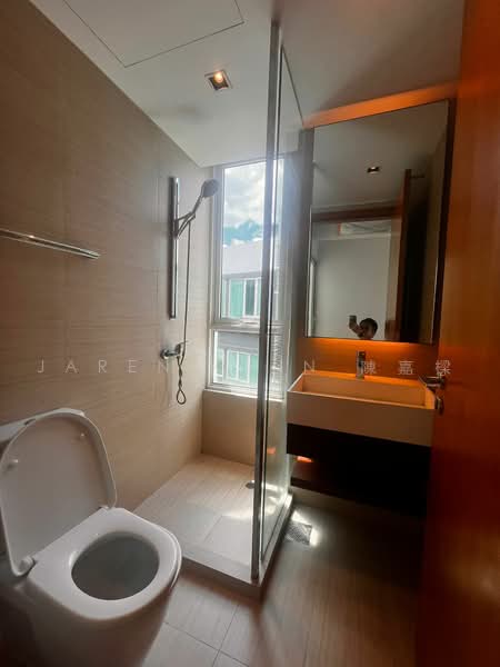 Cabana, 145A Sunrise Terrace, 4 Bedrooms, 3,068 sqft, Cluster House For Sale, by Jaren Chin 陳嘉樑, 500228667 - Bathroom - PropertyGuru.com.sg