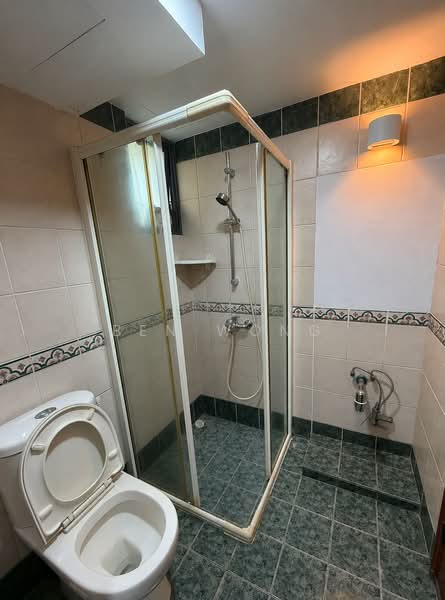 Aquarius By The Park, 1 Bedok Reservoir View, 3 Bedrooms, 1,539 sqft, Condominium For Sale, by Ben Wong, 500228672 - Bathroom - PropertyGuru.com.sg
