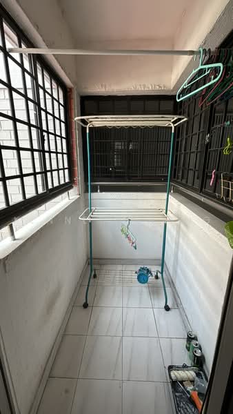 947 Jurong West Street 91, 947 Jurong West Street 91, 3 Bedrooms, 1,130 sqft, HDB Flat For Sale, by Kenneth Wong, 500228674 - Balcony - PropertyGuru.com.sg