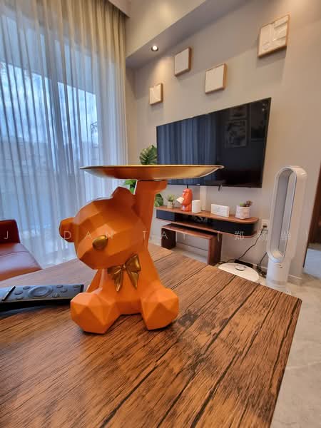 Stirling Residences, 21 Stirling Road, 2 Bedrooms, 689 sqft, Condominium For Rent, by Jordan Tay (郑扬龄), 500228675 - Living Room - PropertyGuru.com.sg