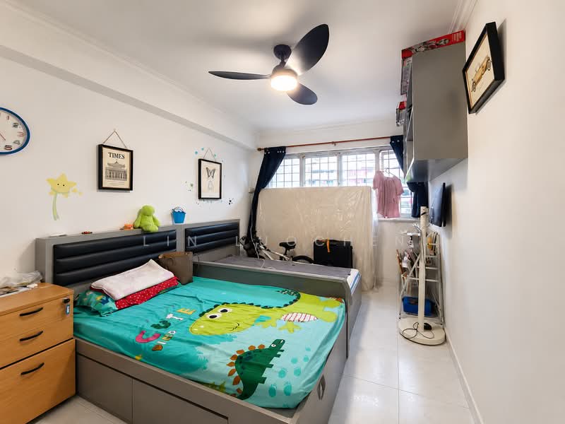 461 Jurong West Street 41, 461 Jurong West Street 41, 3 Bedrooms, 1,302 sqft, HDB Flat For Sale, by Lin LuoChen, 500228679 - Bedroom - PropertyGuru.com.sg