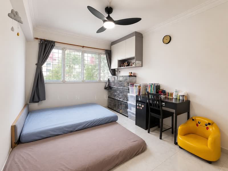 461 Jurong West Street 41, 461 Jurong West Street 41, 3 Bedrooms, 1,302 sqft, HDB Flat For Sale, by Lin LuoChen, 500228679 - Bedroom - PropertyGuru.com.sg
