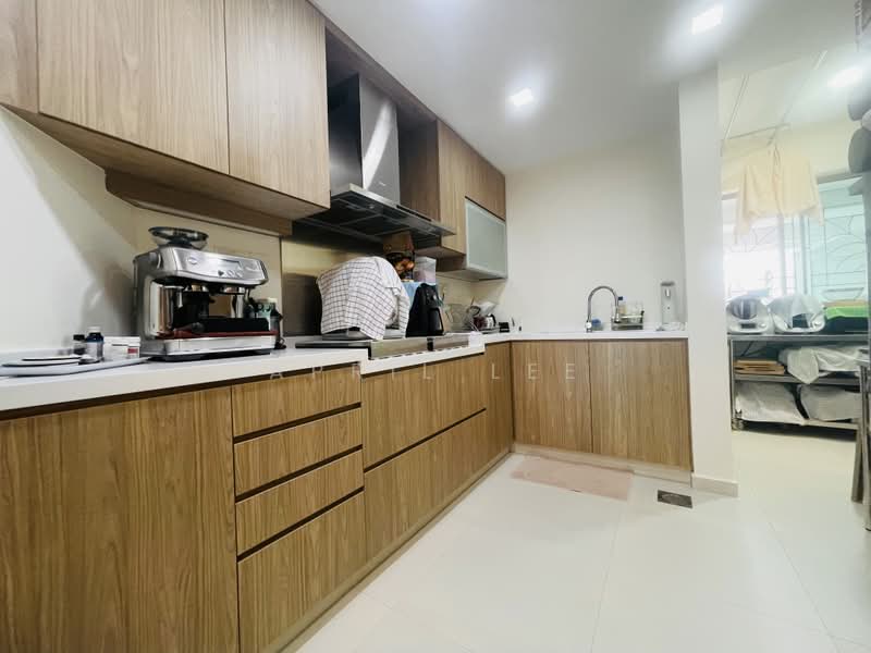 Orchid Park Condominium, 95 Yishun Street 81, 3 Bedrooms, 1,249 sqft, Condominium For Sale, by April Lee, 500228689 - Kitchen - PropertyGuru.com.sg