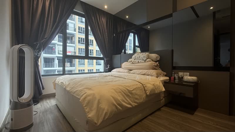 The Brownstone, 156 Canberra Drive, 3 Bedrooms, 990 sqft, Executive Condominium For Sale, by Huidi Yang, 500228692 - Bedroom - PropertyGuru.com.sg