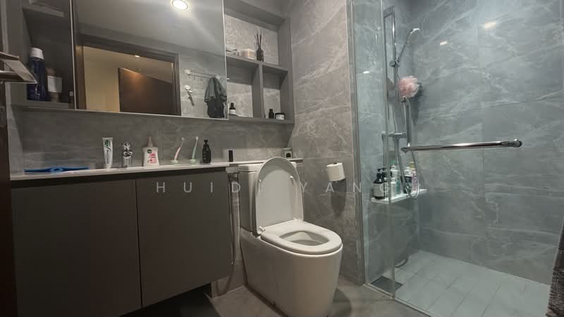 The Brownstone, 156 Canberra Drive, 3 Bedrooms, 990 sqft, Executive Condominium For Sale, by Huidi Yang, 500228692 - Bathroom - PropertyGuru.com.sg