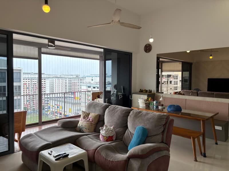 SkyPark Residences, Sembawang Drive, 3 Bedrooms, 1,152 sqft, Executive Condominium For Sale, by Ann Pua, 500228695 - Living Room - PropertyGuru.com.sg
