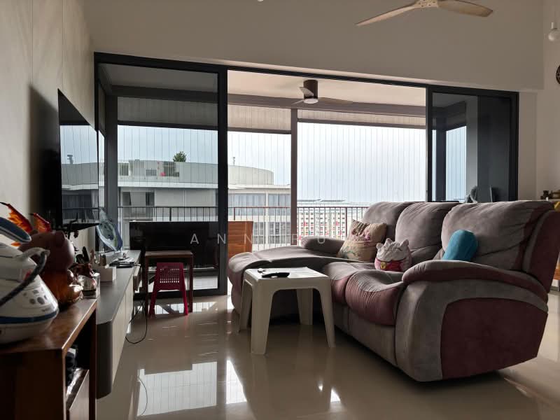 SkyPark Residences, Sembawang Drive, 3 Bedrooms, 1,152 sqft, Executive Condominium For Sale, by Ann Pua, 500228695 - Living Room - PropertyGuru.com.sg