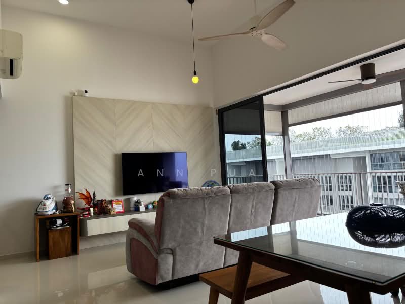 SkyPark Residences, Sembawang Drive, 3 Bedrooms, 1,152 sqft, Executive Condominium For Sale, by Ann Pua, 500228695 - Living Room - PropertyGuru.com.sg