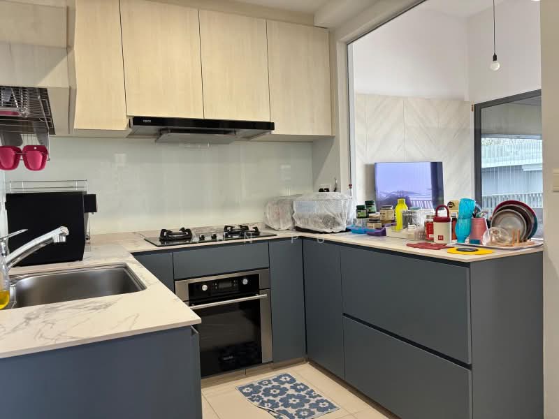 SkyPark Residences, Sembawang Drive, 3 Bedrooms, 1,152 sqft, Executive Condominium For Sale, by Ann Pua, 500228695 - Kitchen - PropertyGuru.com.sg