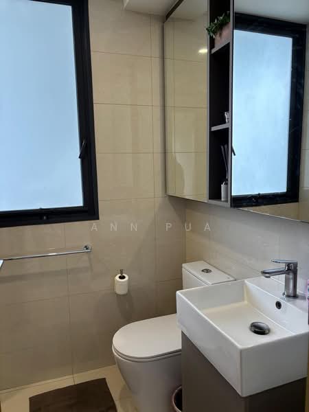 SkyPark Residences, Sembawang Drive, 3 Bedrooms, 1,152 sqft, Executive Condominium For Sale, by Ann Pua, 500228695 - Bathroom - PropertyGuru.com.sg