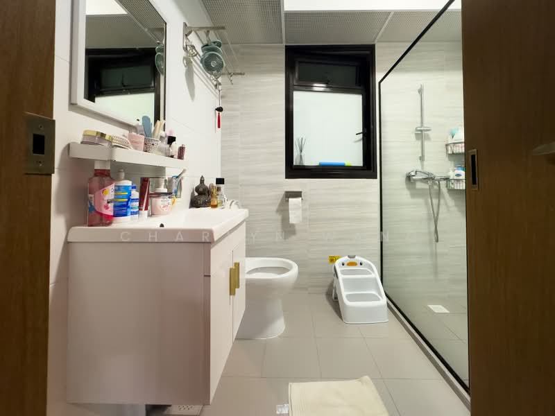 799A Woodlands Drive 60, 799A Woodlands Drive 60, 3 Bedrooms, 1,001 sqft, HDB Flat For Sale, by Charlyn Wang, 500228700 - Bathroom - PropertyGuru.com.sg