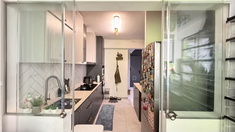 523C Tampines Central 7, 523C Tampines Central 7, 3 Bedrooms, 1,001 sqft, HDB Flat For Sale, by Nur Fudge, 500228706 - Kitchen - PropertyGuru.com.sg