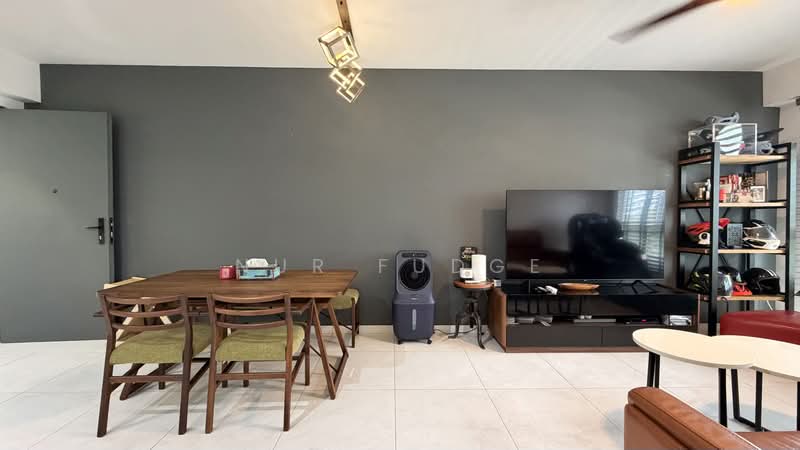523C Tampines Central 7, 523C Tampines Central 7, 3 Bedrooms, 1,001 sqft, HDB Flat For Sale, by Nur Fudge, 500228706 - Living Room - PropertyGuru.com.sg