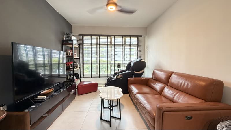 523C Tampines Central 7, 523C Tampines Central 7, 3 Bedrooms, 1,001 sqft, HDB Flat For Sale, by Nur Fudge, 500228706 - Living Room - PropertyGuru.com.sg