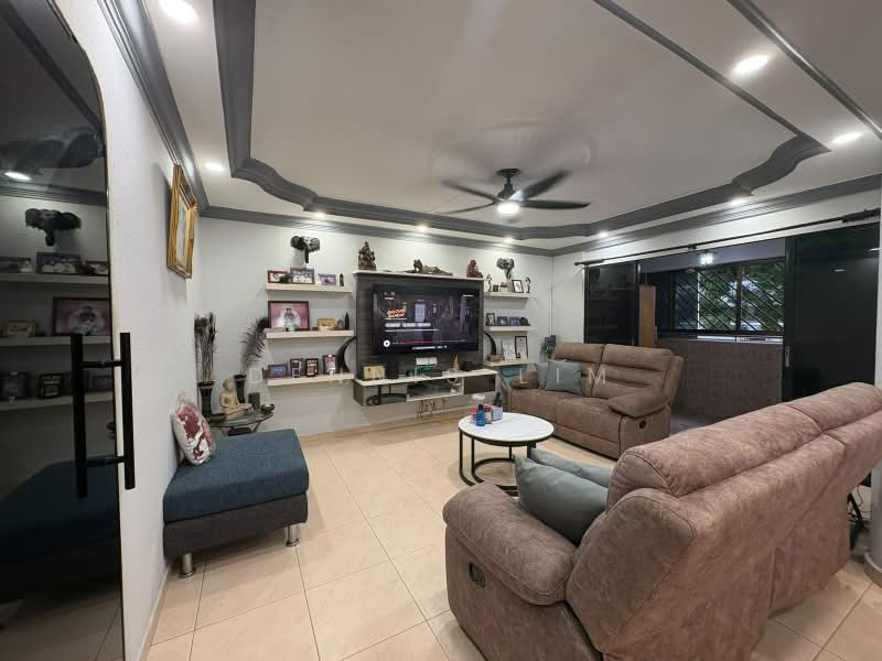 306 Yishun Central, 306 Yishun Central, 3 Bedrooms, 1,313 sqft, HDB Flat For Sale, by Dennis Lim, 500228709 - Living Room - PropertyGuru.com.sg