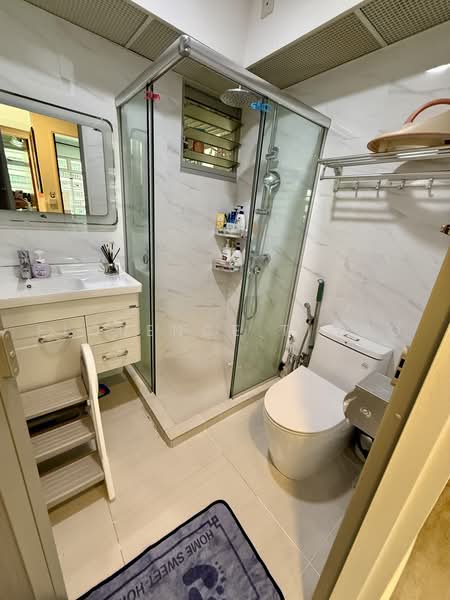 22 Ghim Moh Link, 22 Ghim Moh Link, 3 Bedrooms, 990 sqft, HDB Flat For Rent, by Florence Tiong, 500228715 - Bathroom - PropertyGuru.com.sg