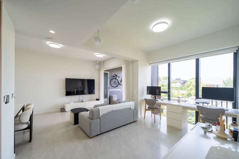 KI Residences At Brookvale, 20 Brookvale Drive, 3 Bedrooms, 980 sqft, Condominium For Sale, by Faustine Benedict, 500228717 - Living Room - PropertyGuru.com.sg
