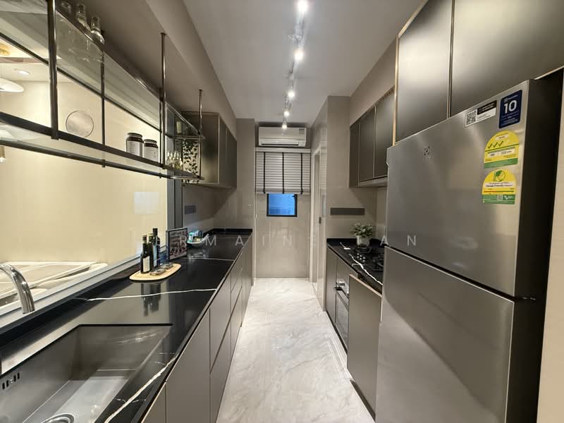 Chuan Park, 240 Lorong Chuan, 3 Bedrooms, 1,206 sqft, Condominium For Sale, by Jermaine Tan, 500228718 - Kitchen - PropertyGuru.com.sg