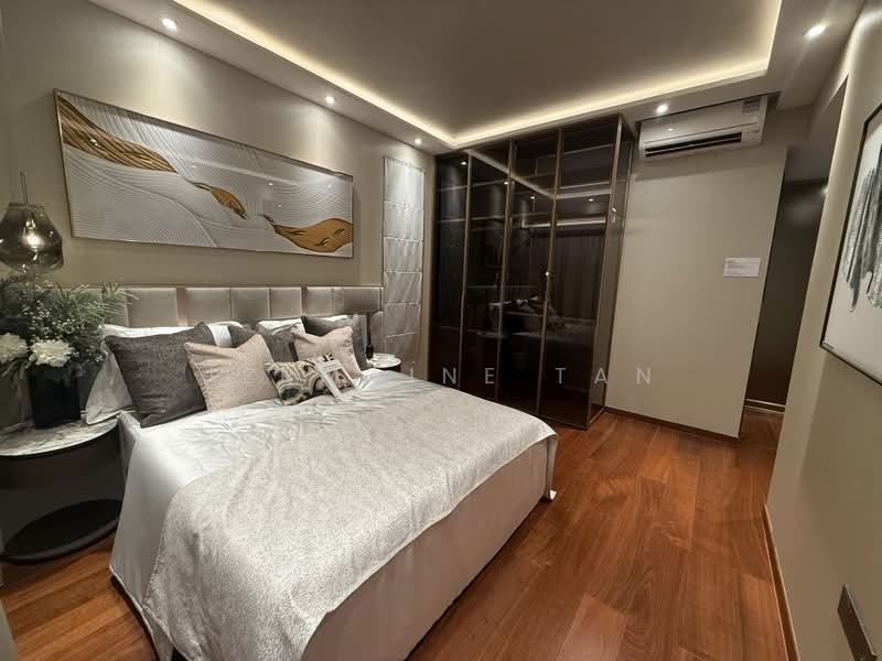 Chuan Park, 240 Lorong Chuan, 3 Bedrooms, 1,206 sqft, Condominium For Sale, by Jermaine Tan, 500228718 - Bedroom - PropertyGuru.com.sg