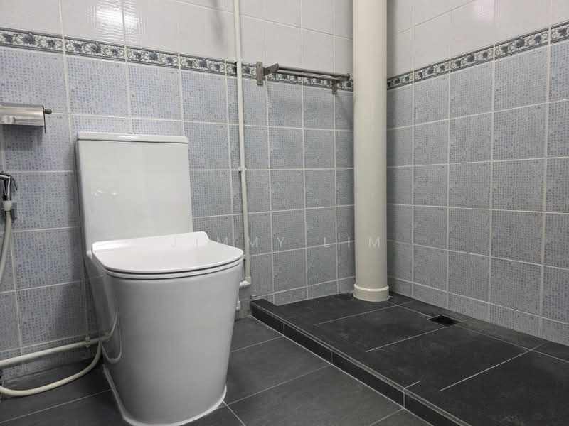 317B Anchorvale Road, 317B Anchorvale Road, Hougang / Punggol / Sengkang, Room Rental, 200 sqft, HDB Flat For Rent, by Jimmy Lim, 500228722 - Bathroom - PropertyGuru.com.sg