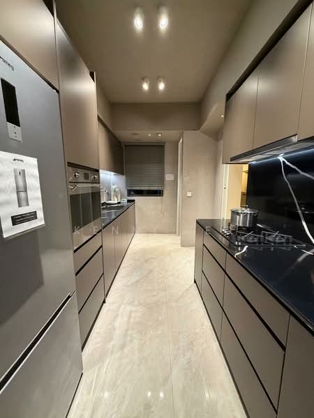 One Marina Gardens, 1 Marina Garden Lane, 3 Bedrooms, 904 sqft, Condominium For Sale, by Kenny Teo, 500228724 - Kitchen - PropertyGuru.com.sg