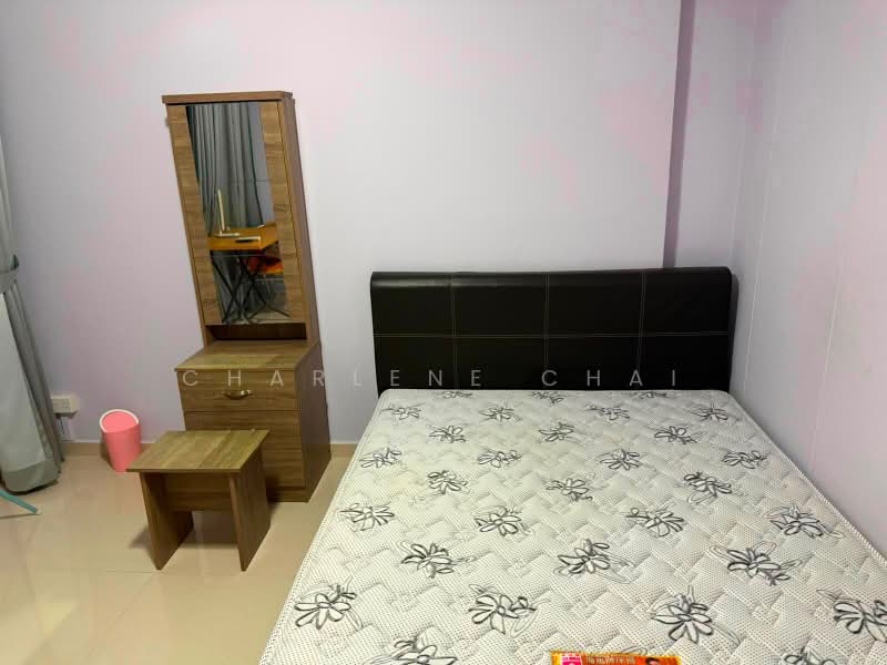 713 Tampines Street 71, 713 Tampines Street 71, Room Rental, 141 sqft, HDB Flat For Rent, by Charlene Chai, 500228725 - Bedroom - PropertyGuru.com.sg