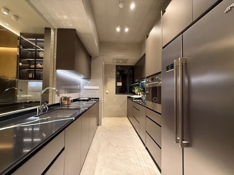 One Marina Gardens, 1 Marina Garden Lane, 4 Bedrooms, 1,647 sqft, Condominium For Sale, by Kenny Teo, 500228726 - Kitchen - PropertyGuru.com.sg