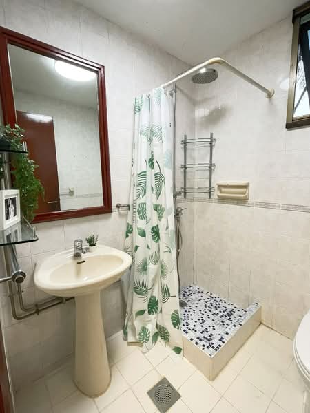 Parc Oasis, 35 Jurong East Avenue 1, Room Rental, 80 sqft, Condominium For Rent, by Andrew Yek, 500228730 - Bathroom - PropertyGuru.com.sg
