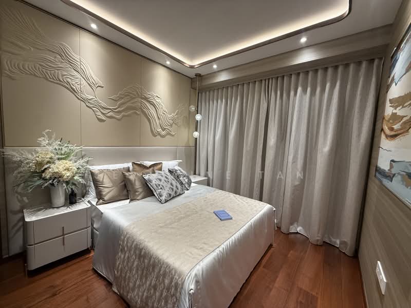 Chuan Park, 240 Lorong Chuan, 2 Bedrooms, 743 sqft, Condominium For Sale, by Jermaine Tan, 500228737 - Bedroom - PropertyGuru.com.sg