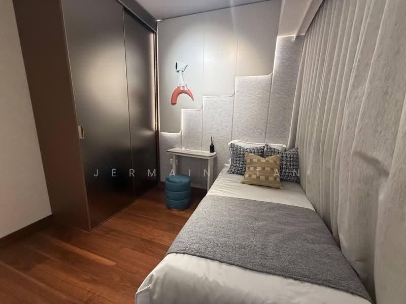 Chuan Park, 240 Lorong Chuan, 2 Bedrooms, 743 sqft, Condominium For Sale, by Jermaine Tan, 500228737 - Bedroom - PropertyGuru.com.sg