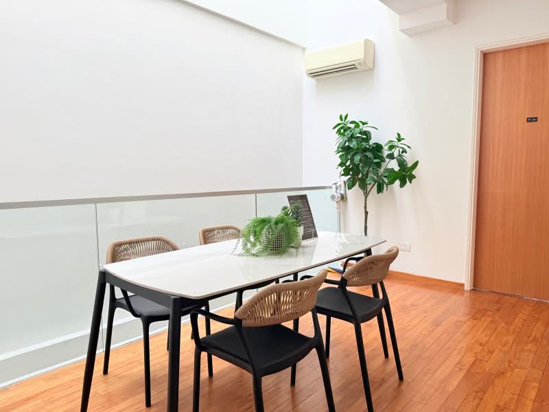 70a grove drive, , Room Rental, 300 sqft, Terraced House For Rent, by Karen Tan, 500228746 - Dining Room - PropertyGuru.com.sg