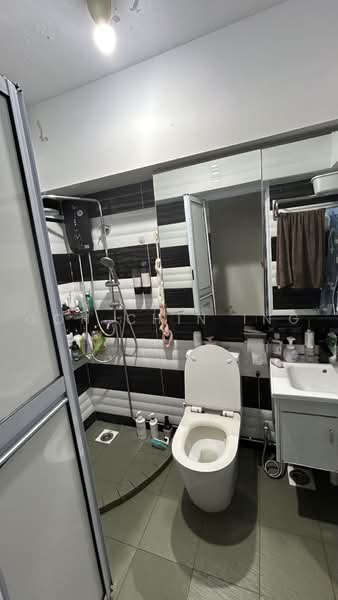 504B Montreal Drive, 504B Montreal Drive, 3 Bedrooms, 1,184 sqft, HDB Flat For Sale, by Goh Chin Ing, 500228747 - Bathroom - PropertyGuru.com.sg