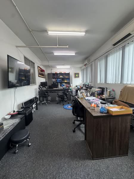Eco-Tech @ Sunview, 1 Sunview Road, 2,605 sqft, Light Industrial (B1) For Sale, by Theresa THY, 500228751 - Study - CommercialGuru.com.sg