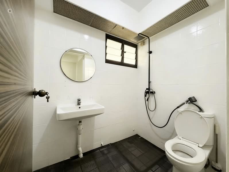 436B Fernvale Road, 436B Fernvale Road, 2 Bedrooms, 736 sqft, HDB Flat For Sale, by Rachel Khoo, 500228753 - Bathroom - PropertyGuru.com.sg