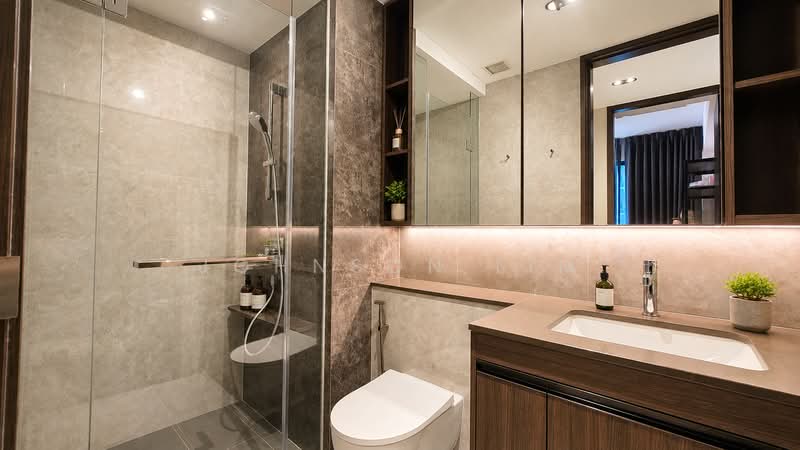 Tembusu Grand, 94 Jalan Tembusu, 2 Bedrooms, 743 sqft, Condominium For Rent, by Johnson Lim, 500228755 - Bathroom - PropertyGuru.com.sg