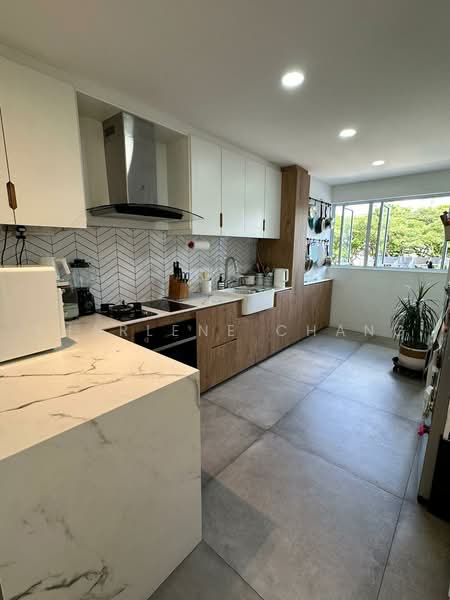 236 Lorong 1 Toa Payoh, 236 Lorong 1 Toa Payoh, 3 Bedrooms, 1,625 sqft, HDB Flat For Sale, by Sharlene Chang, 500228758 - Kitchen - PropertyGuru.com.sg