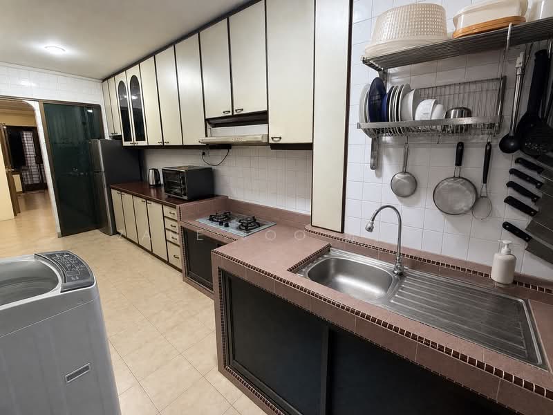 126 Pending Road, 126 Pending Road, 3 Bedrooms, 1,109 sqft, HDB Flat For Sale, by Zane Soo 苏昱能, 500228760 - Kitchen - PropertyGuru.com.sg