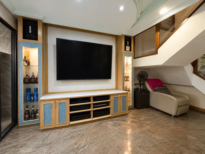 532 Jelapang Road, 532 Jelapang Road, 4 Bedrooms, 1,539 sqft, HDB Flat For Sale, by Sheryl Koh, 500228767 - Living Room - PropertyGuru.com.sg