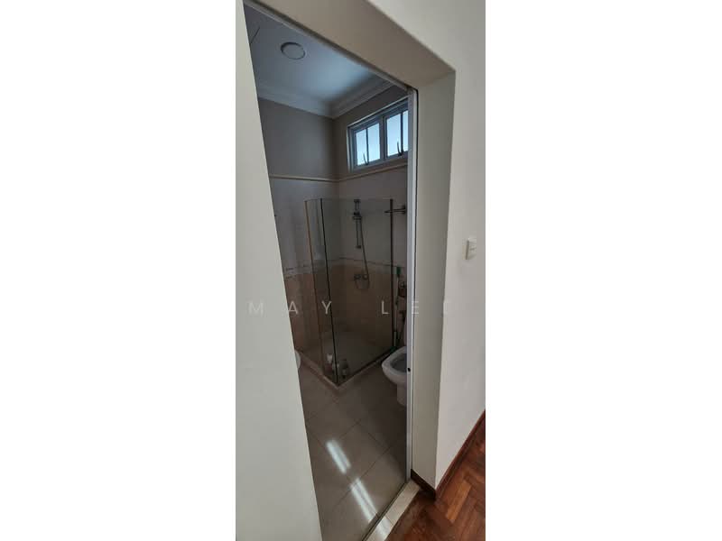 Eastwood road, Eastwood road, 4 Bedrooms, 3,490 sqft, Semi-Detached House For Rent, by May Lee, 500228771 - PropertyGuru.com.sg